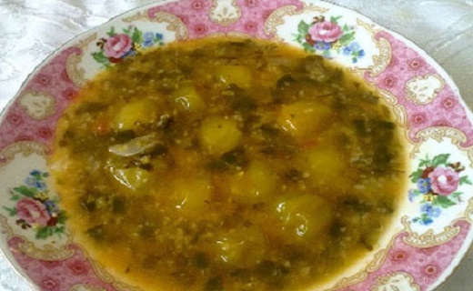 غلبه بر کم&zwnj;خونی با آش گوجه&zwnj;سبز