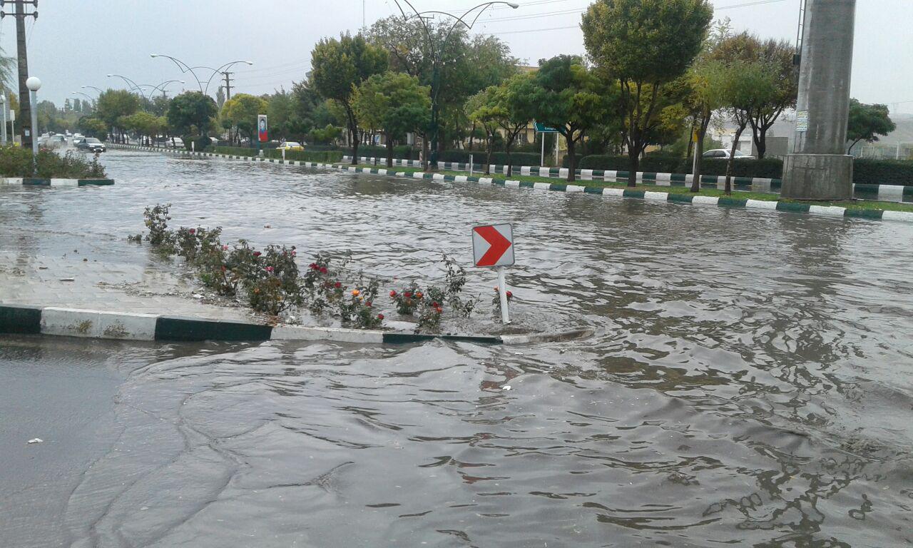 احتمال سیلابی شدن رودخانه&zwnj;ها و آبگرفتگی معابر