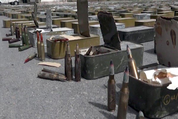 کشف تسلیحات رژیم صهیونیستی در مناطق تحت اشغال داعش درسوریه+عکس کشف تسلیحات رژیم صهیونیستی در مناطق تحت اشغال داعش درسوریه+عکس