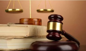 پزشک تبریزی به ۱۵۰۰ ساعت ویزیت رایگان محکوم شد