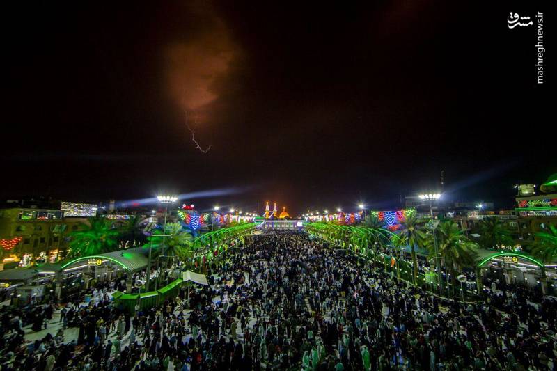 تصویر دیدنی و زیبا از رعد و برق در بین الحرمین