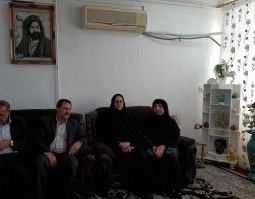 دیدار با خانواده شهدا مایه عزت و افتخار مسئولین است