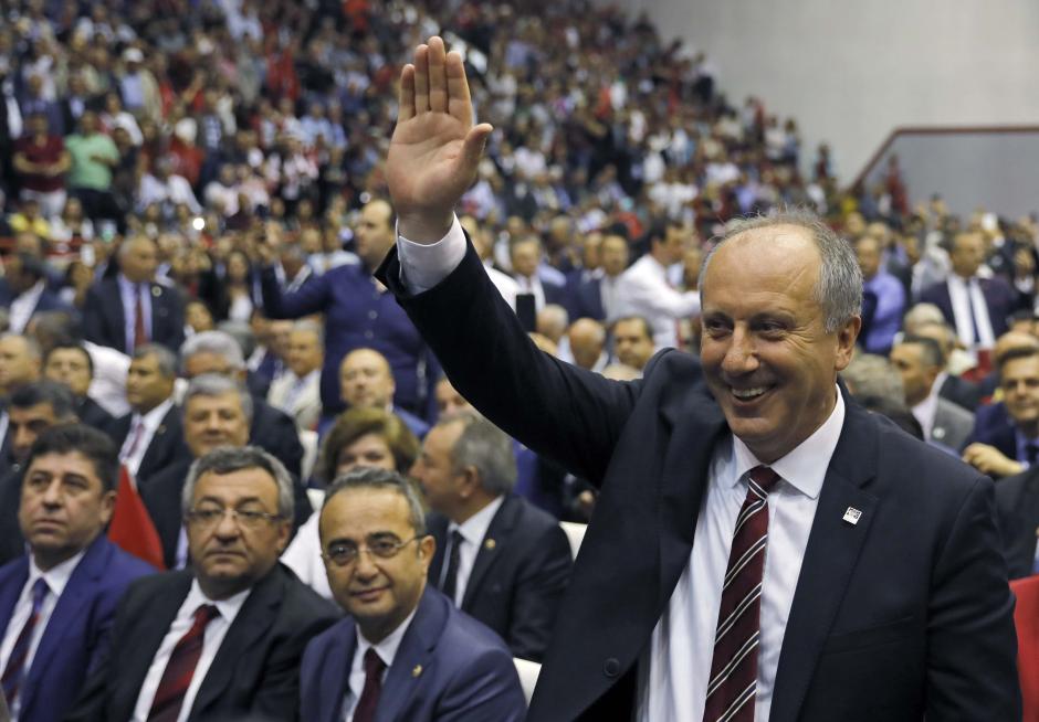 معلم ۵۳ ساله فیزیک رقیب اردوغان شد