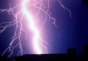 مرگ جوان دیواندره‌ای براثر برخورد صاعقه
