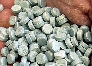 خودکشی&zwnj;های نگران&zwnj;کننده با &laquo;قرص برنج&raquo;/ آمادگی برای کمک به پیشگیری از اسیدپاشی