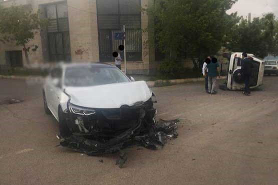 تصادف دو خودروی لاکچری + تصویر