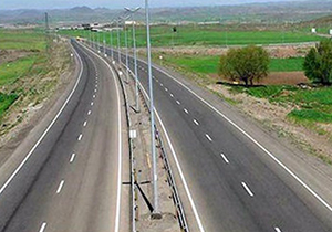 ۷۰ کیلومتر از آزادراه خرم آباد اراک امسال به بهره برداری می رسد
