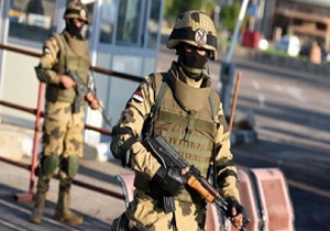 کشته شدن ۱۵ فرد مسلح در سینا بر اثر حمله هوایی ارتش مصر