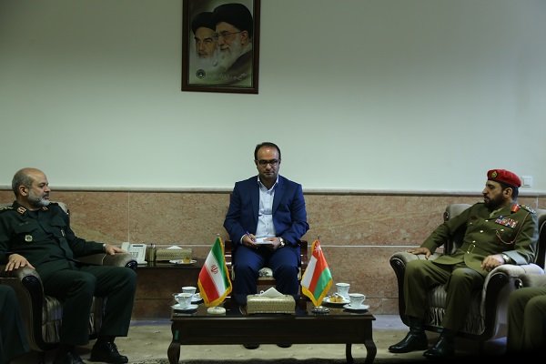 رئیس دانشگاه عالی دفاع با سرتیپ حمد بن راشد بن البولوشی دیدار کرد