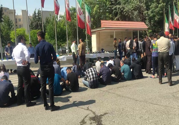 اتمام حجت پلیس با خودروهایی که بدن مجوز وارد طرح ترافیک میشوند/ انهدام ۳۲ باند سرقت مسلحانه اتمام حجت پلیس با خودروهایی که بدن مجوز وارد طرح ترافیک میشوند/ انهدام ۳۲ باند سرقت مسلحانه