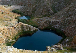 ساخت آثار هنری عجیب با زباله ها + فیلم