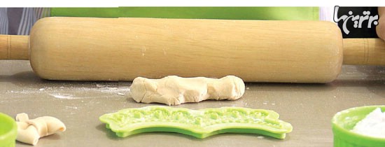 طرز تهیه کیک شیفون با تزیین گل