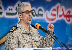حضور سرلشکر باقری در نقطه صفر مرزی خوزستان و گفت‌و‌‌گو با مرزبانان