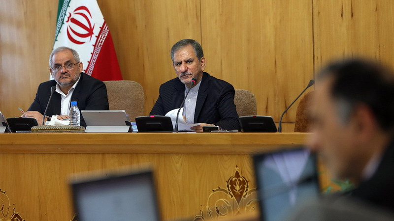 آیین&zwnj;نامه اجرایی تهیه فهرست رسمی دارویی ایران به تصویب هیأت وزیران رسید/ تصویب آیین&zwnj;نامه اجرایی قانون بیمه اجباری شخص ثالث / آیین&zwnj;نامه اجرایی قانون حمایت از مصرف&zwnj;کنندگان خودرو اصلاح شد