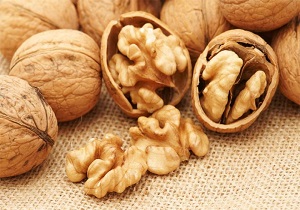 گردو چطور ریسک ابتلا به سرطان را کاهش می دهد؟