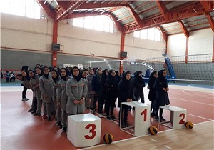 همدان، قهرمان مسابقات والیبال دختران استان