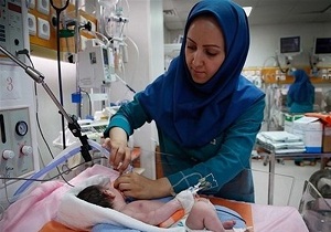 قدردانی از ماماها و دانشجویان مامایی همدان