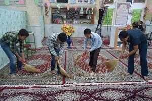 تقویت ارتباط بین دو نهاد مسجد و مدرسه / حضور دانش&zwnj;آموزان برای غبارروبی از مساجد