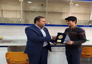 نخبه کردستانی تجلیل شد