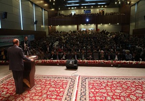 تقویت اقوام و عشایر باعث حفظ هویت ایرانی می‌شود