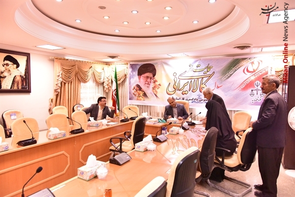 ملاقات شهروندان ایلامی با رئیس کل دادگستری ایلام