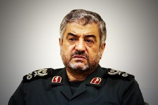 خروج شرربار آمریکا از برجام &zwnj;را تبریک می&zwnj;گویم&zwnj;