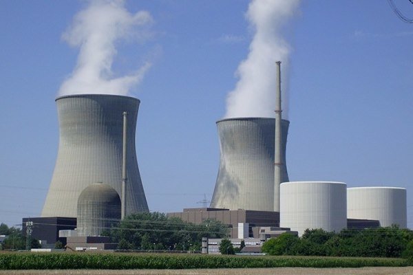 بدهکاری ۱۶ هزار میلیارد تومانی دولت به نیروگاه&zwnj;های تولیدکننده برق/ میزان واردات بنزین، زیر ذره&zwnj;بین می&zwnj;رود