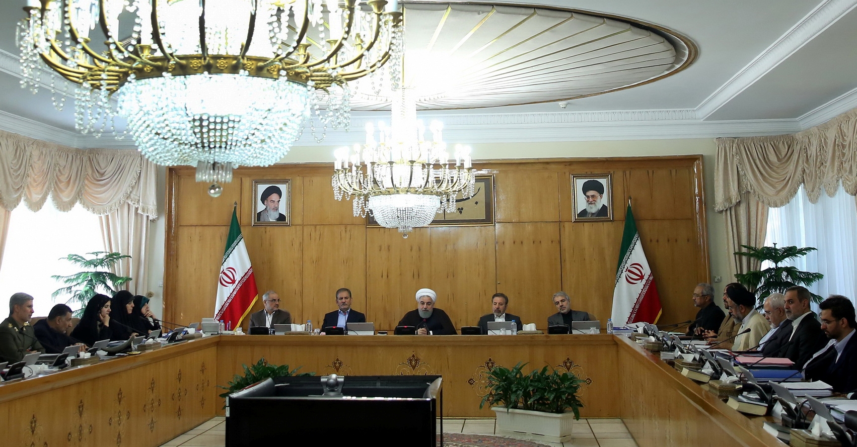 بررسی شرایط کشور پس از خروج آمریکا از برجام در جلسه هیات وزیران