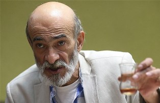 زندگی امروزی با نگاه قرآنی باید بسط داده شود/ باید به عنصر قصه گویی در قرآن بالید