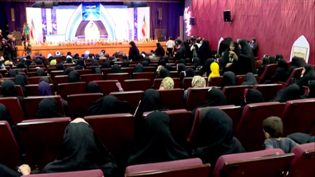 حضور پرشور بانوان در مسابقات قرآنی + فیلم