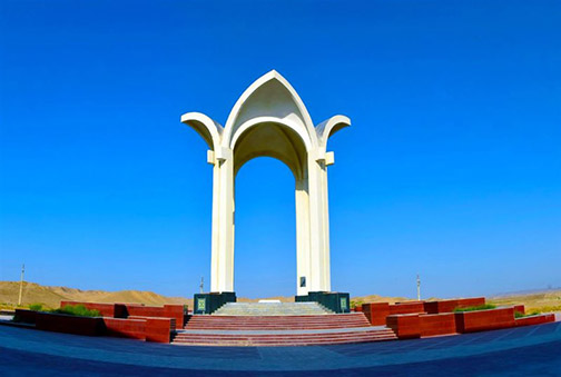 رونمایی از آثار ملموس ترکمنی در مراسم گرامیداشت مختومقلی فراغی