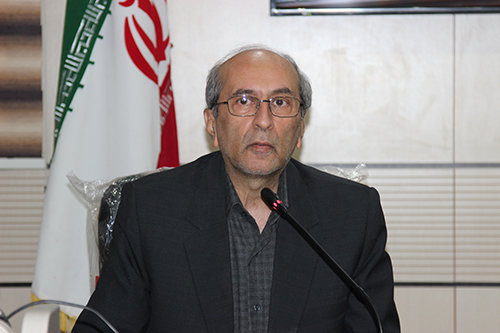 برخی سیاسیون گفتار درمانی را کار بیهوده تعبیر می‌کنند/ از دامی که دیگران پهن کرده‌اند، خود را رها کنیم