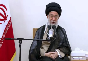 بیانات رهبر انقلاب از عالمی که به فقرای زرتشتی و کلیمی کمک می&zwnj;کرد +فیلم