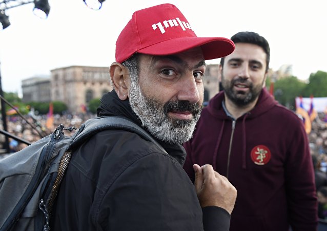 نخست وزیر جدید ارمنستان را بیشتر بشناسیم+ تصاویر