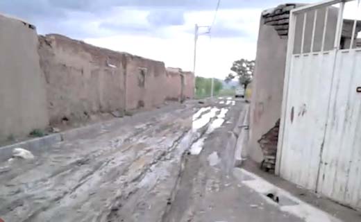 وضعیت اسفناک معابر در روستای اسلام&zwnj;آباد + فیلم