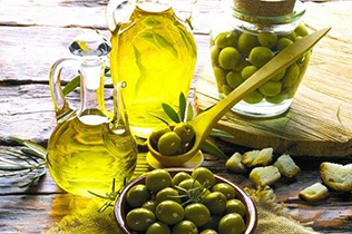تعطیلی یک کارگاه تولید روغن زیتون تقلبی در اصفهان