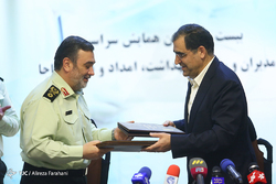 نشست مشترک شهردار تهران با فرماندهان انتظامی تهران
