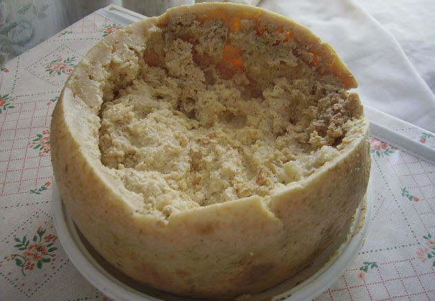با عجیب&zwnj;ترین و متعفن ترین غذاهای محلی در سراسر جهان آشنا شوید