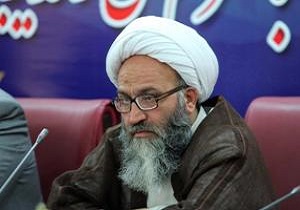 انتقال آب با اهداف انقلاب، عدل و قانون سازگار نیست/از صنعت نفت فقط دود آن به چشم مردم خوزستان می رود
