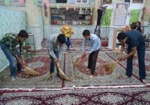 غبارروبی وعطرافشانی مساجد آبادان