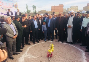 کلنگ احداث مدرسه ١٢ کلاسه در کوی سالار ارومیه به زمین زده شد