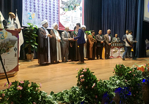 جایزه موقوفه البرز در دستان ۱۵۵ دانش آموز نخبه گلستانی