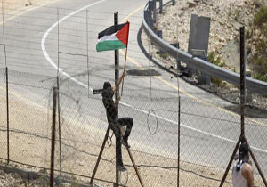 رای الیوم: در روز خشم فلسطینیان، صهیونیست&zwnj;ها با گستاخی و برگزاری جشن آنان را تحریک می&zwnj;کنند