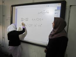 نصب تخته هوشمند در مدارس ایلام