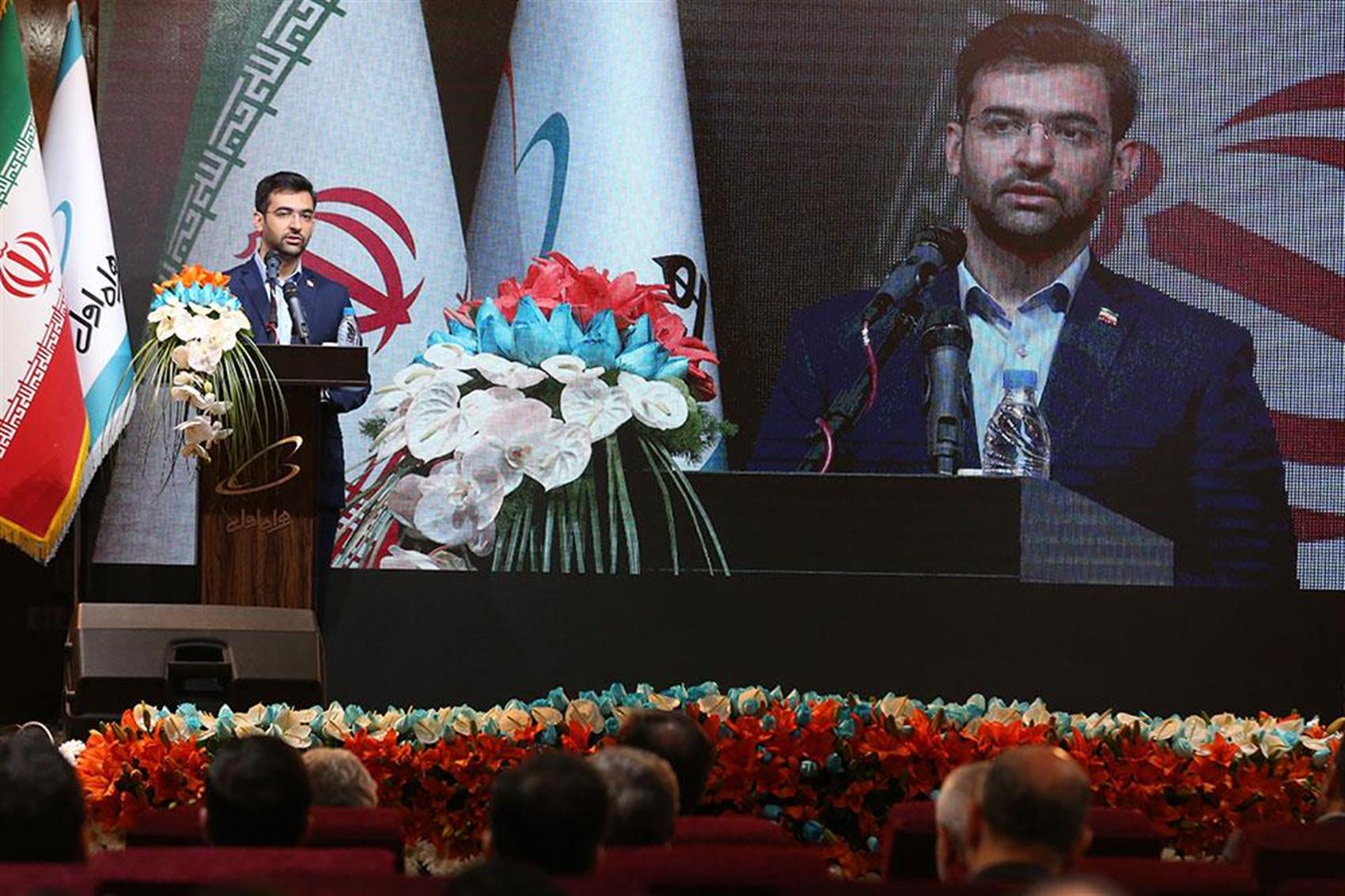 بازدید وزیر ارتباطات از اخرین دستاوردهای اپراتور همراه اول