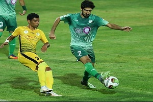 حسینی: تمام سوت‌های داور به نفع استقلال زده شد