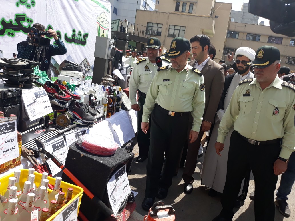 اطلاعی از پرونده افشانی و همسرش ندارم/ دستگیری ۵۴۶ نفر از سارقین در طرح رعد ۱۱ اطلاعی از پرونده افشانی و همسرش ندارم/ دستگیری ۵۴۶ نفر از سارقین در طرح رعد ۱۱