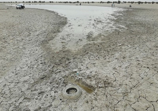 هدر رفت ۳۰ میلیون مترمکعب آب شرب در سال بحران آب؛ هامون دوباره خشکید+ تصاویر هدر رفت ۳۰ میلیون مترمکعب آب شرب در سال بحران آب؛ هامون دوباره خشکید+ تصاویر