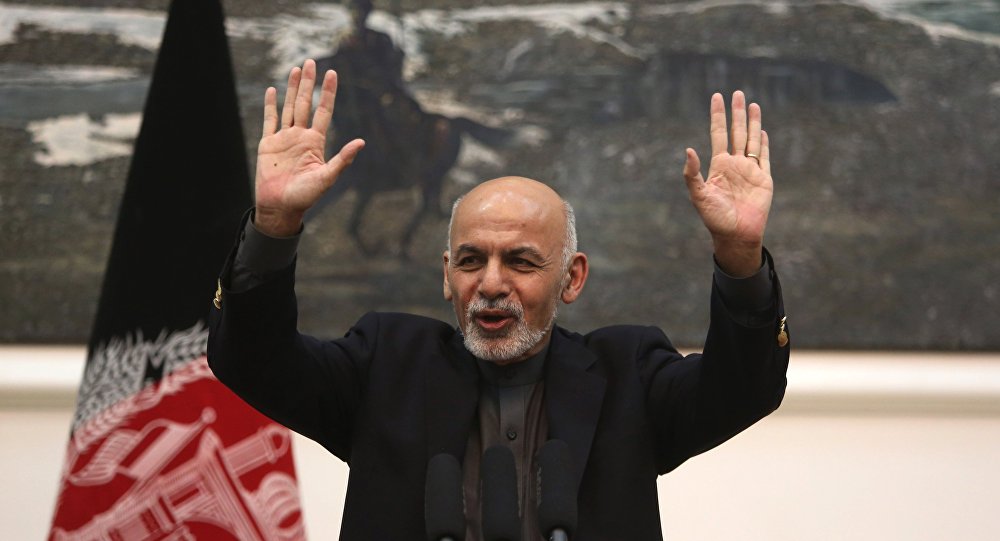اشرف غنی از خانواده های قربانیان حمله هوایی &laquo;قندوز&raquo; عذرخواهی کرد