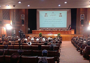 مراسم معارفه امام جمعه جدید شیراز برگزار شد